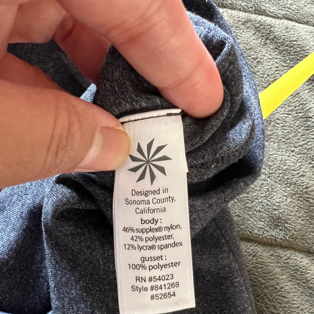 Athleta Fushion wide leg  yoga pants - Picture 5 of 12